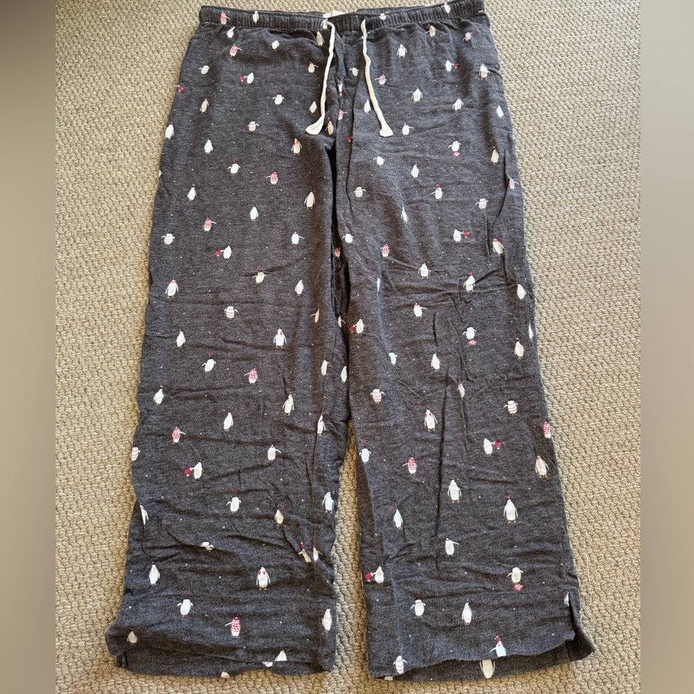 GAP Cozy Pajama Pants with Holiday Penguin Print